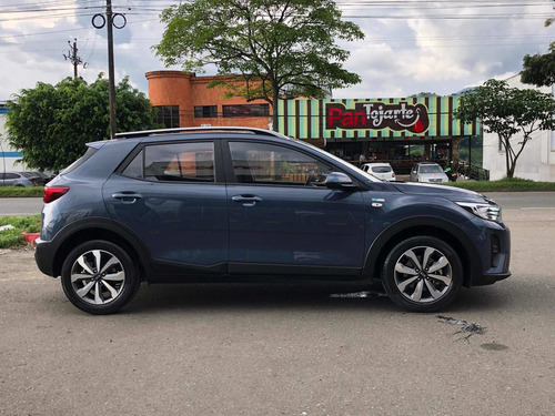 Kia Stonic Híbrida Turbo 2022