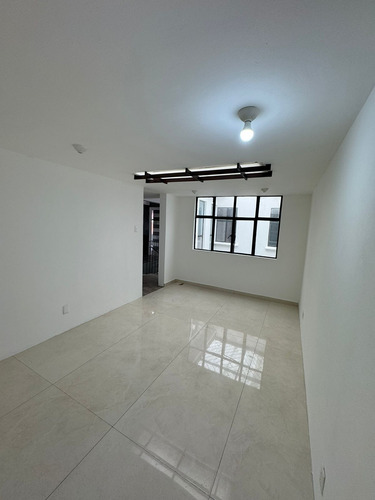 Casa Con Uso De Suelo Comercial De 290m2 En División Del Norte