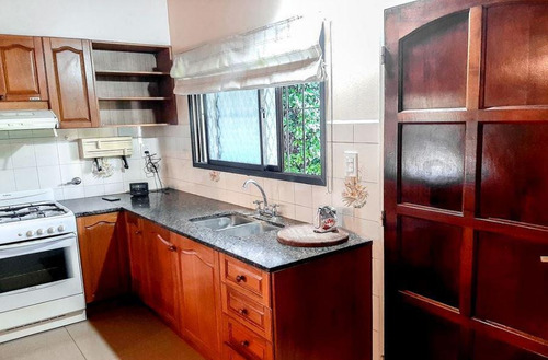 Imagen 14 de 30 de Casa Venta 4 Dormitorios, 4 Baños Y Piscina-lote 383 Mts 2 Y 230 Mts Cubiertos- La Plata