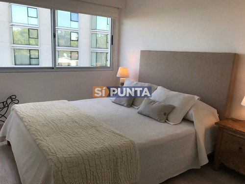Imagen 9 de 19 de Moderno Apartamento De 2 Dormitorios En Alquiler Frente Al Mar