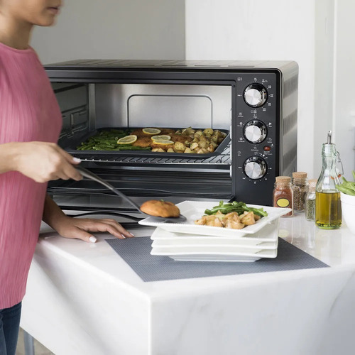 Horno Tostador Oster® Negro 60 Litros Tssttvlc60l053