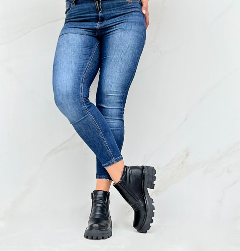 Zapatillas Plataforma Sneaker Mujer Con Tachas Mugato-bsas