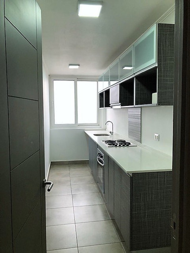 Departamento En Arriendo De 2 Dorm. En Macul