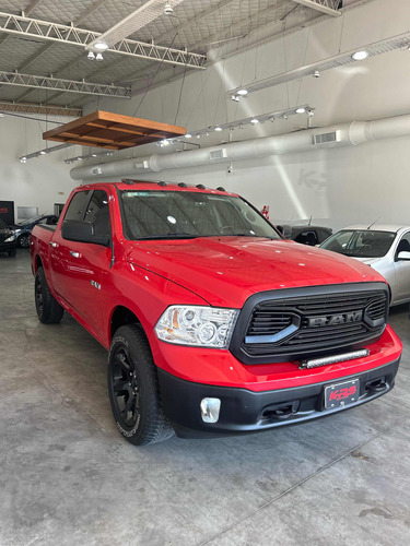 Dodge Ram 1500 Laramie 5.7 V8