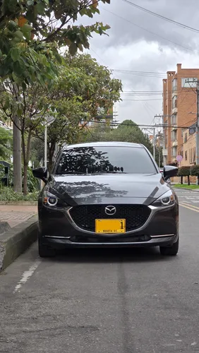 Mazda 2 1.5 Grand Touring Lx Sedan