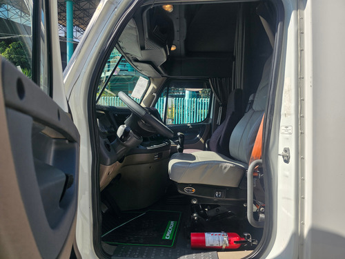 Tractocamion Freightliner Cascadia Isx Man 2016