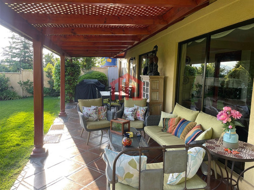 ¡oportunidad! Casa Excelente Estado En Venta Lo Barnechea