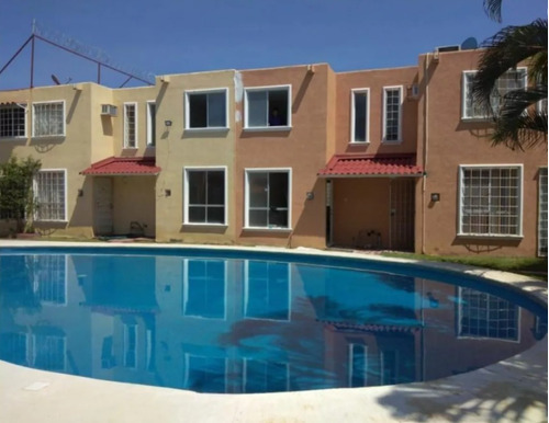 Casa De Descanso En Venta En Llano Largo Acapulco Gj