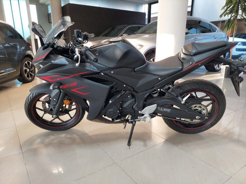 Imagen 1 de 9 de Yamaha R3