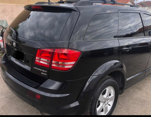 Imagen 4 de 9 de Dodge Journey 2011 2.4 Sxt Atx (2 Filas)