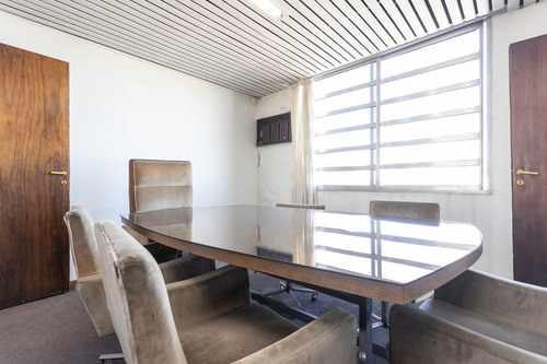 Imagen 3 de 30 de Venta Oficina En Monserrat Con Balcón Terraza.