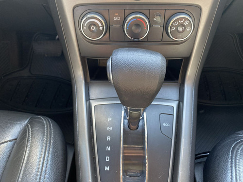 Imagen 17 de 25 de Chevrolet Captiva Sport 2.4 2011