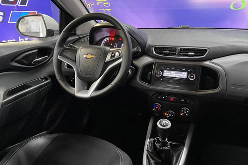 Imagem 3 de 5 de Chevrolet Onix 1.0 Mpfi Lt 8v Flex 4p Manual