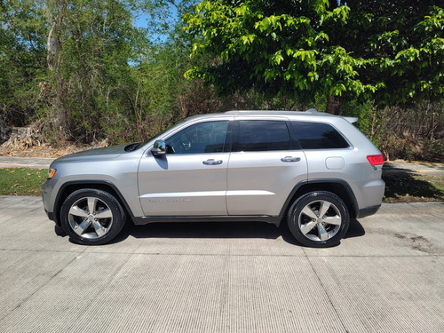 Jeep Grand Cherokee 4x2, V6