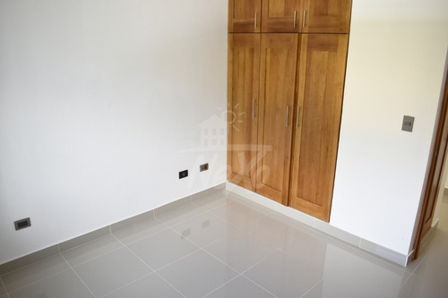 Imagen 10 de 30 de Alquiler De Hermoso Apartamento En Santiago (ajp-203)