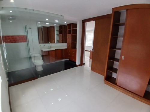 Apartamento En Arriendo Ubicado En Medellín Sector Laureles - Lorena (27263).