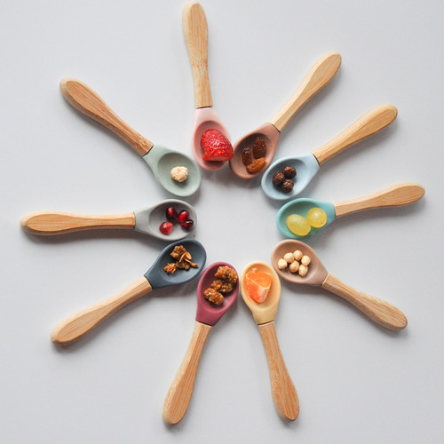 Imagen 5 de 6 de Cucharas Silicona Bebé Mango Bambú X2 Minikoioi Scoops