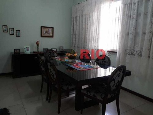 Casa De Rua-à Venda-praça Seca-rio De Janeiro - Vvca30045
