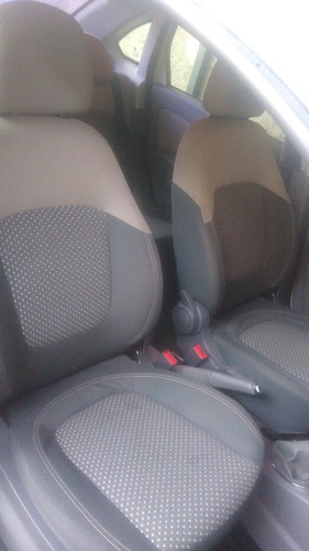 Imagem 6 de 8 de Fiat Grand Siena 2013 1.6 16v Essence Flex 4p