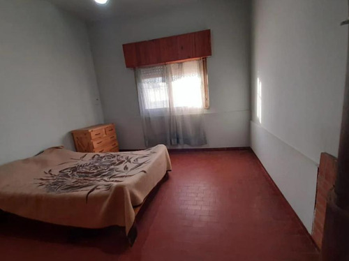 Casa En Venta - 2 Dormitorios 1 Baño - Cochera - 725mts2 - Mechita