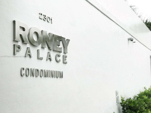 Alquiler Departamento Miami Beach 2 Amb/ Playa Y Cochera Roney Palace / 1 Hotel Complejo 5 Estrellas. 3 Piscinas, Jacuzzi, Acceso Directo A La Playa 5 Cuadras De Lincoln Road. 2301 Collins Ave.