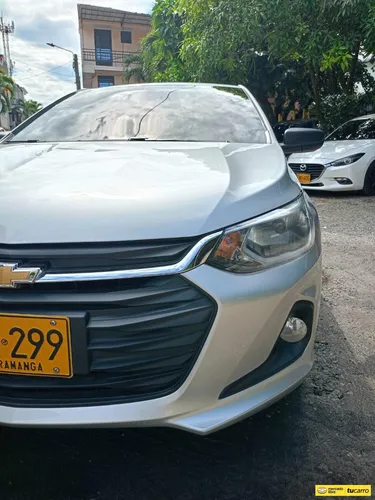 Chevrolet Onix lt