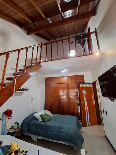 Venta Casa -pileta-5 Amb-pileta-cochera-quincho.