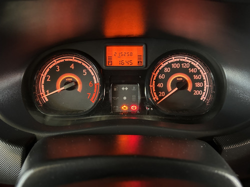 Renault Sandero 1.0 AUTHENTIQUE 16V FLEX 4P MANUAL