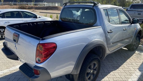 Mitsubishi L200 Gls 2.4 2014
