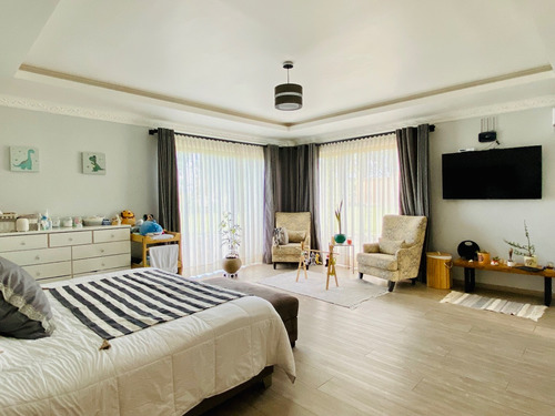 Exclusiva Casa En Venta
