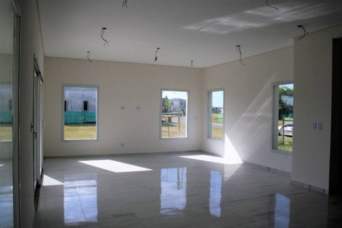Countries Y Barrios Cerrados Venta Haras Santa María