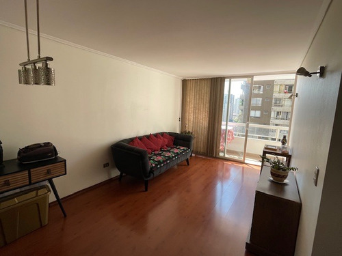 Arriendo Amplio Depto 2 Dorm 2 Baños, Calle Carmen, Santiago