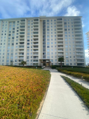 Laguna Bahia / Primer Piso / Impecable