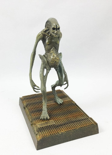 Alien Vol.2 New Born Konami Figura Miniatura Vintage Rara