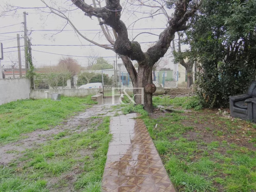 Venta Casa Terreno La Teja