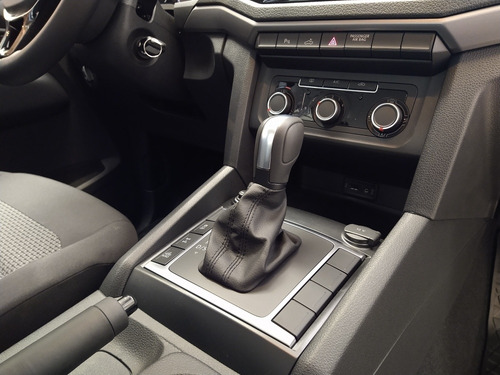 Imagen 16 de 23 de Volkswagen Amarok 2022 2.0 Cd Tdi 180cv Comfortline At