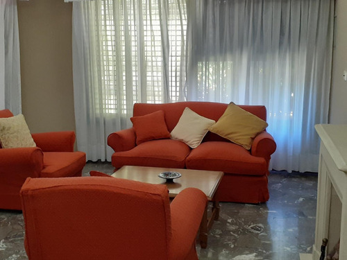 Imagen 2 de 30 de Chalet Sobre Lote De 10 X 32 - Parque Ayerza - Castelar Nort