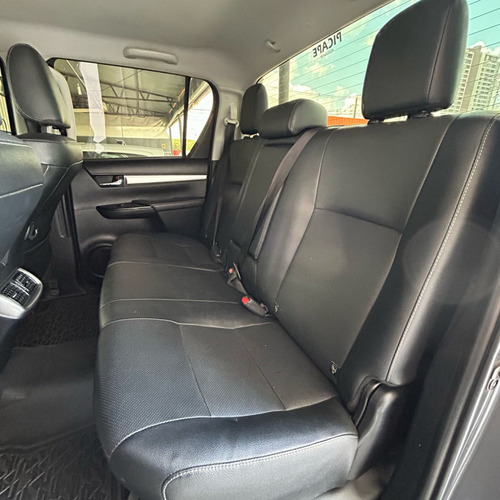 Toyota Hilux 2.8 SRX PLUS 4x4 CD TDI DIESEL AUTOMÁTICO