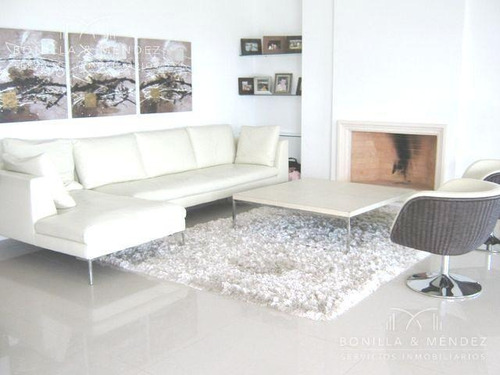 Veramansa, 3 Suites, Toilette, Dependencia De Servicio, 2 Cocheras