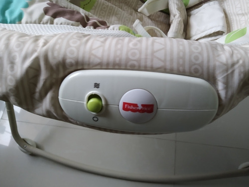 Imagen 3 de 3 de Mecedora Vibradora Fisher Price