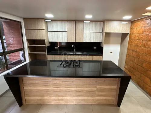 Apartamento En Arriendo En San Lucas. Cod A776052