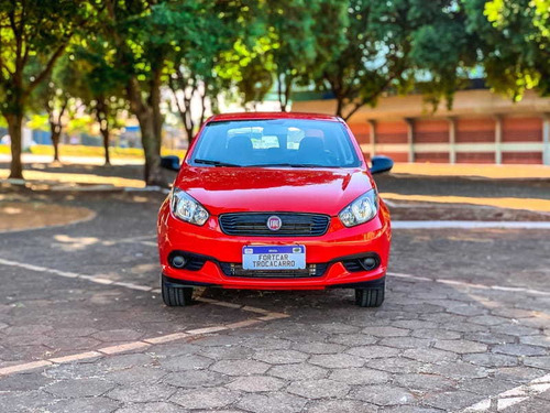 Imagem 3 de 10 de Fiat Grand Siena 1.4 Attractive 8v Flex 4p Manual