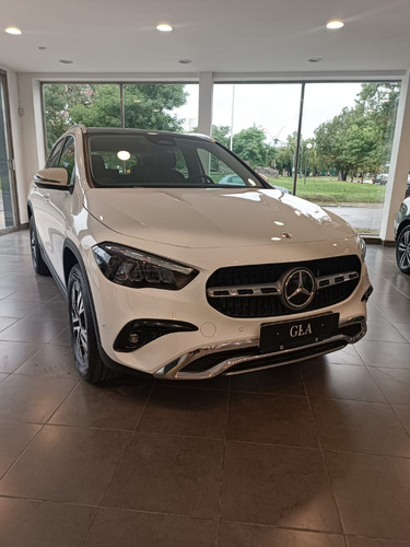 Mercedes-Benz Clase GLA 1.3 Gla200 Progressive 163Cv