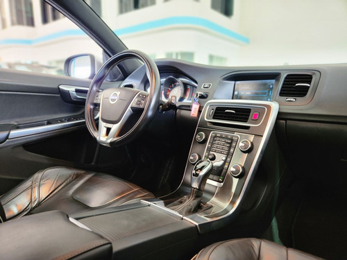 Volvo V60 V60 T-5 R-DESIGN 2.0 5p