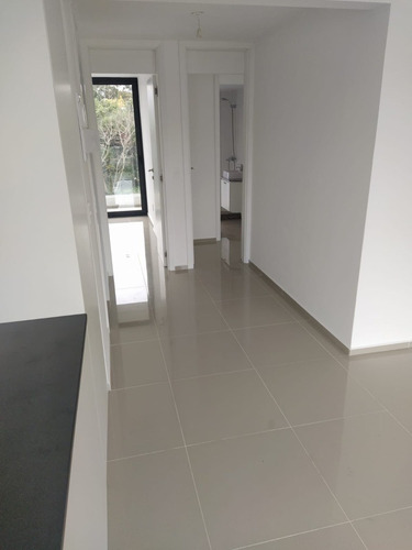 Imagen 22 de 24 de Apartamento En Venta De 2 Dormitorios C/ Cochera En Playa Mansa