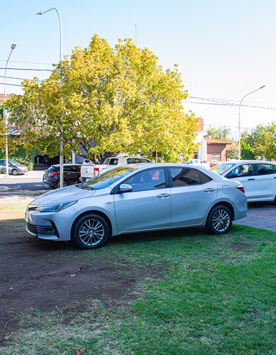Imagen 1 de 15 de Toyota Corolla Xei 1.8 Cvt