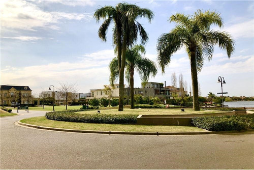 Terreno Lote  En Venta Ubicado En Cabos Del Lago, Nordelta, Tigre