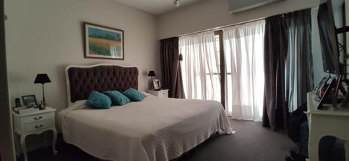 Impecable Casa En La Mejor Zona Del Partido