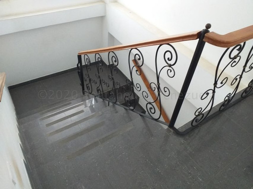 Imagen 7 de 13 de Townhouse En Un Conjunto Privado Con Ubicación Estratégica. Mls 22-14951 04120656408