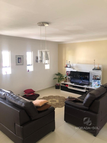Imagem 1 de 15 de Excelente Casa Com 3 Dormitórios Mobiliada Em Itapema - 3710